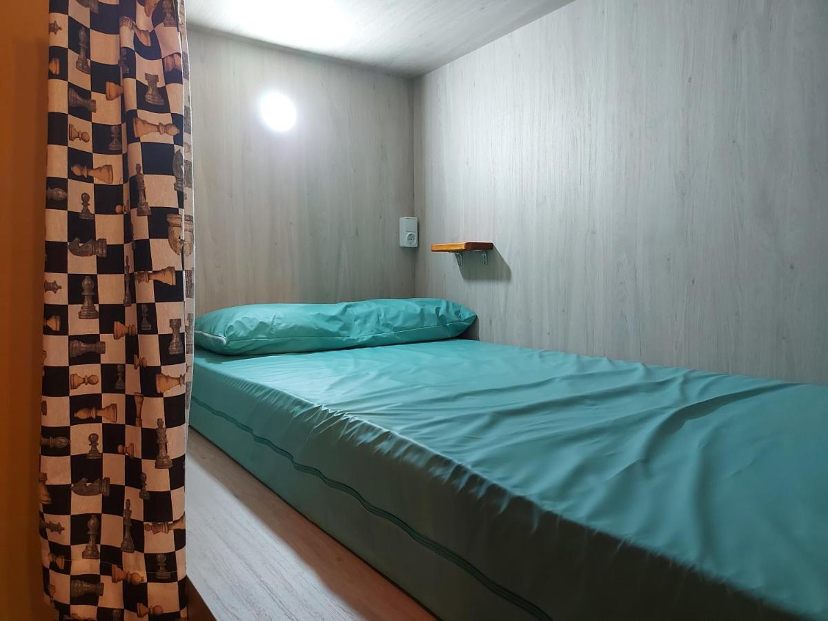 卡斯特罗赫里斯 Acienleguas旅舍 外观 照片